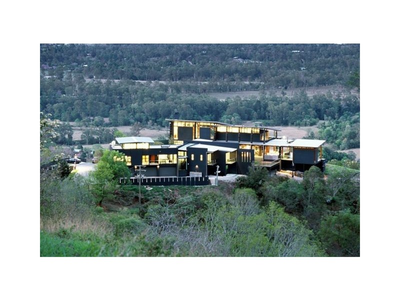 948 Mt Nebo Road, Jollys Lookout QLD 4520