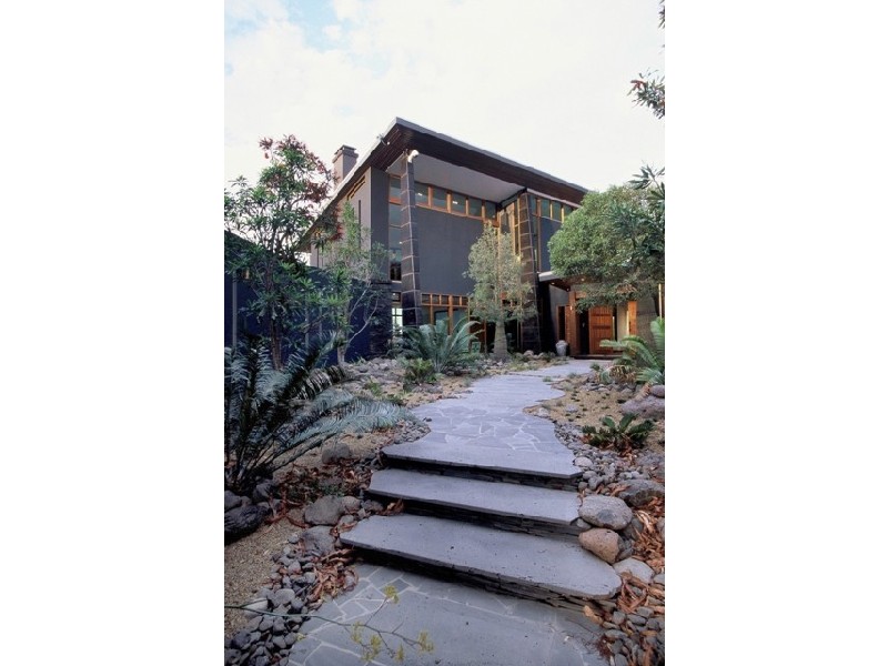 948 Mt Nebo Road, Jollys Lookout QLD 4520