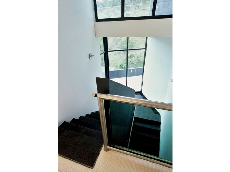 948 Mt Nebo Road, Jollys Lookout QLD 4520