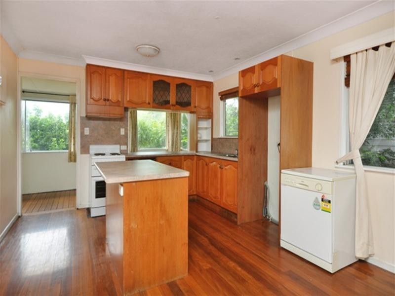 10 Noel Street, Hendra QLD 4011