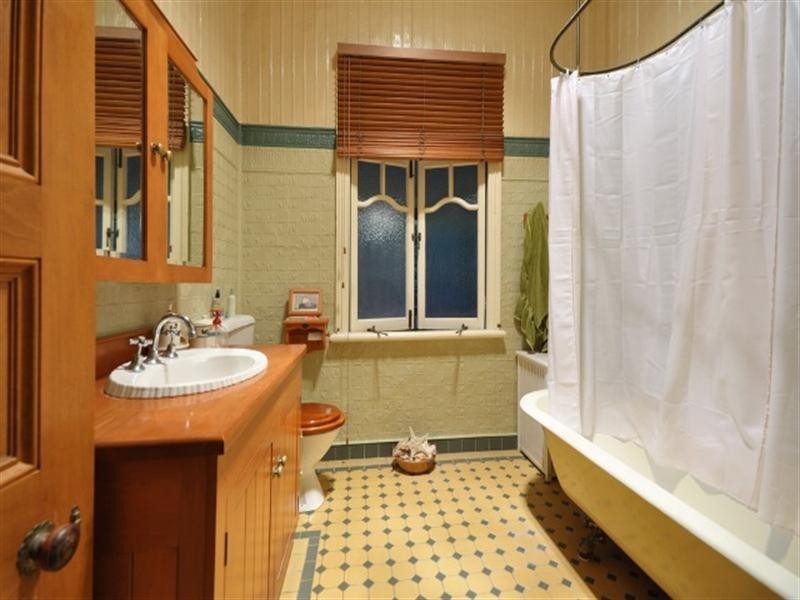 17 Burilda Street, Hendra QLD 4011