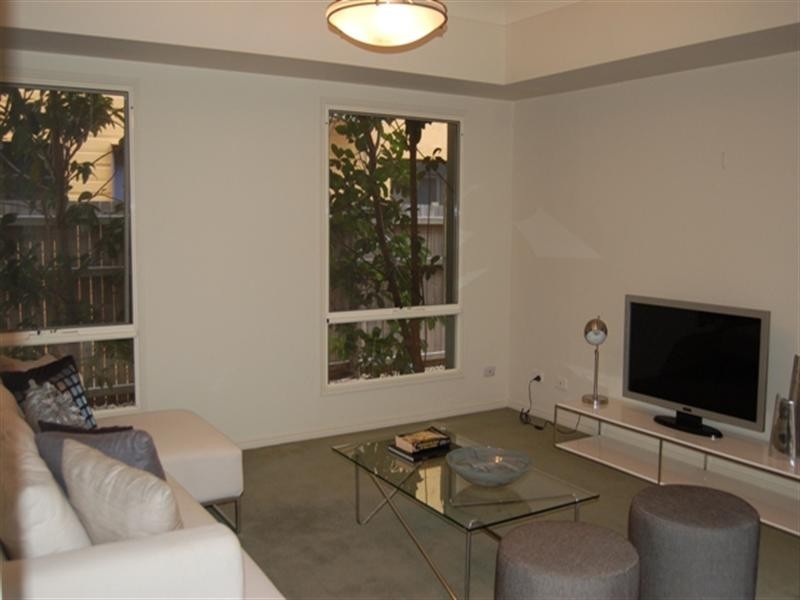 25 Lilley Street, Hendra QLD 4011