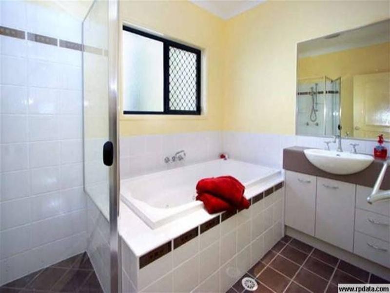 95 Clarke Street, Hendra QLD 4011