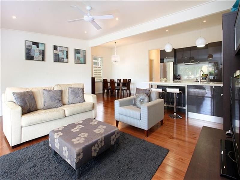 23 Felix Street, Wooloowin QLD 4030