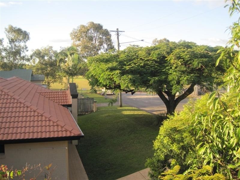 8 Brook Street, Hendra QLD 4011