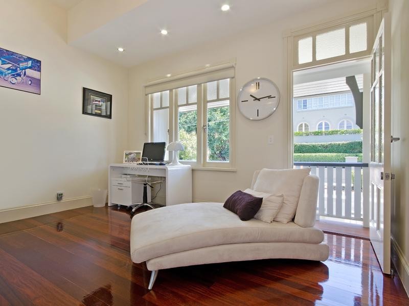 125 Windermere Road, Hamilton QLD 4007