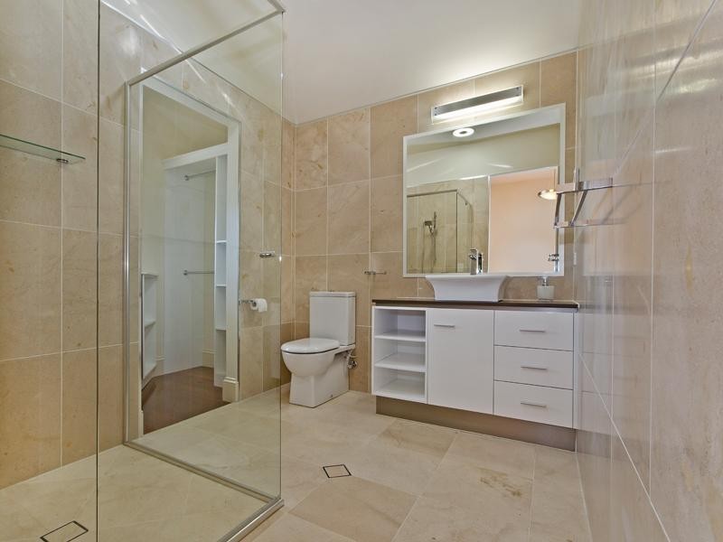 125 Windermere Road, Hamilton QLD 4007