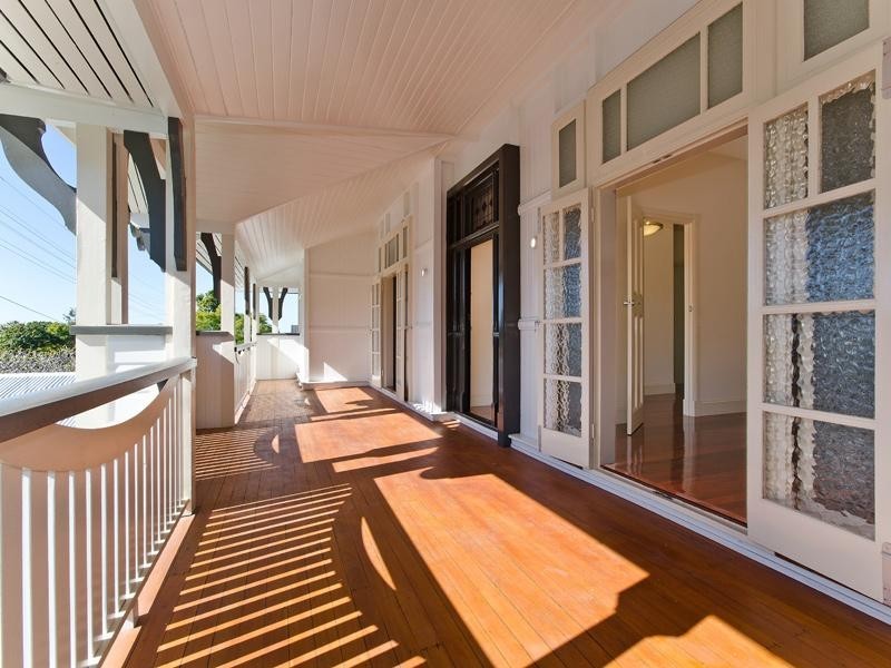 125 Windermere Road, Hamilton QLD 4007