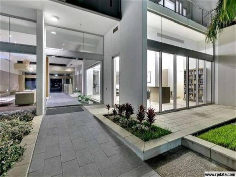 110/37 Harbour Road, Hamilton QLD 4007