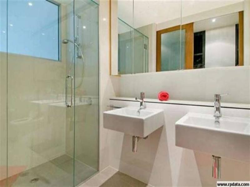 110/37 Harbour Road, Hamilton QLD 4007