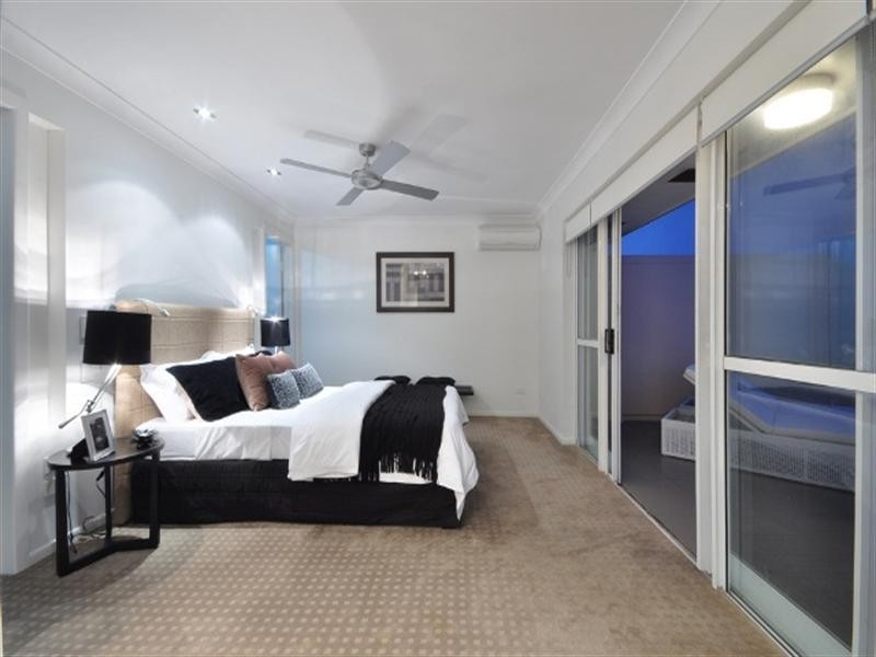 25/17 Whyenbah Street, Hamilton QLD 4007