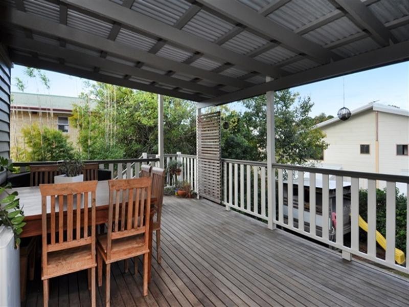 37 Clifford Street, Stafford QLD 4053