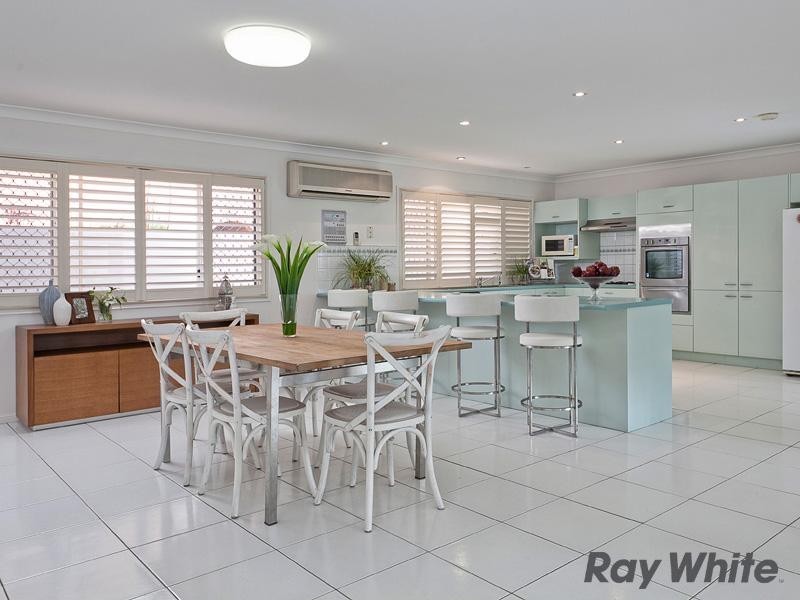 61 Roseby Avenue, Clayfield QLD 4011