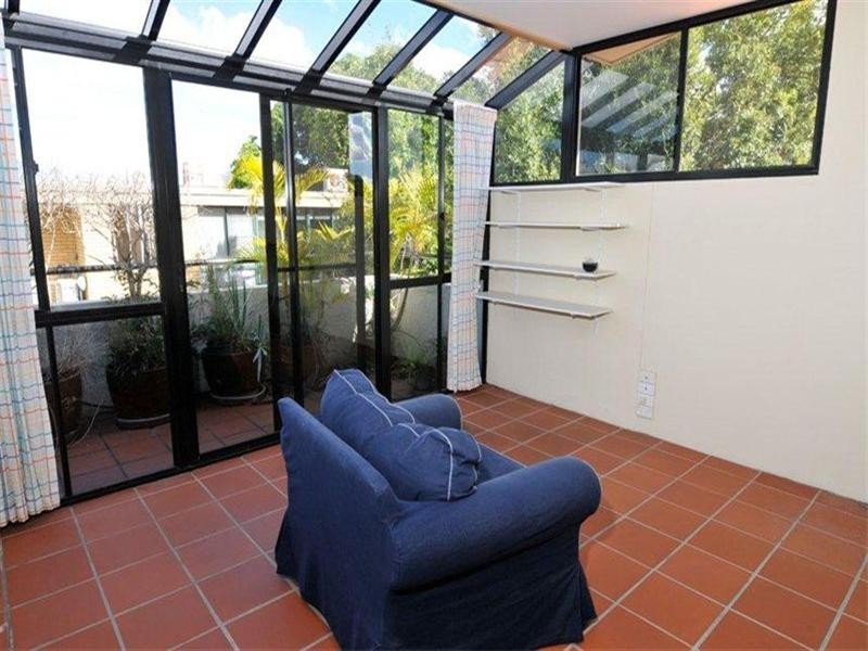 9/84 Racecourse Road, Hamilton QLD 4007