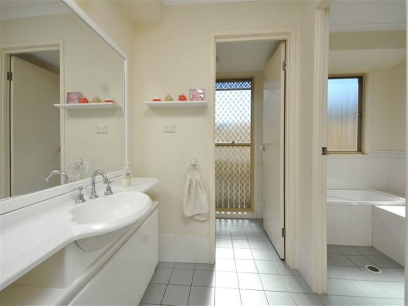 72 Burilda Street, Hendra QLD 4011