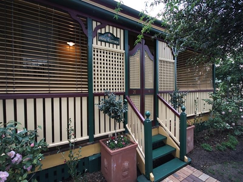 122 Allen Street (Corner Nudgee Road), Hamilton QLD 4007