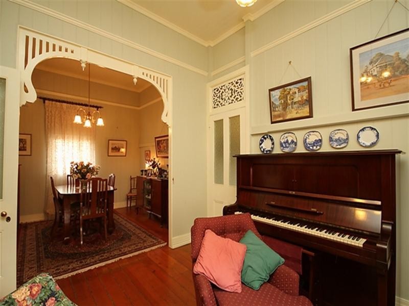 122 Allen Street (Corner Nudgee Road), Hamilton QLD 4007