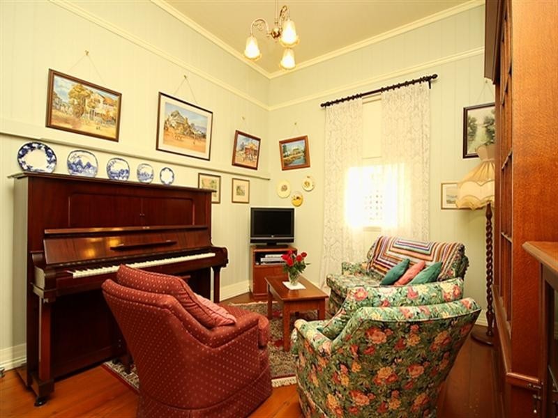 122 Allen Street (Corner Nudgee Road), Hamilton QLD 4007