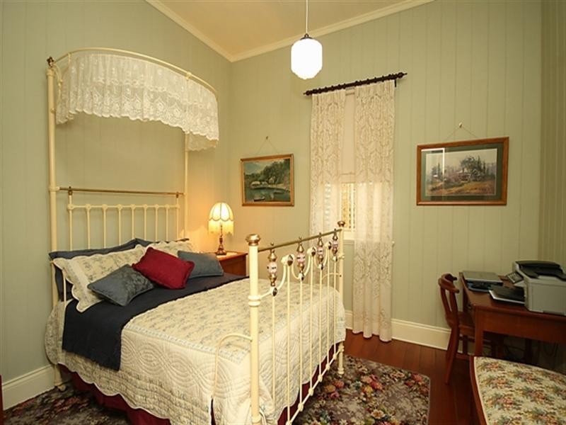 122 Allen Street (Corner Nudgee Road), Hamilton QLD 4007