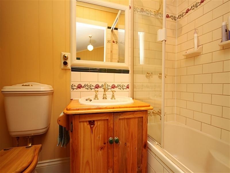 122 Allen Street (Corner Nudgee Road), Hamilton QLD 4007