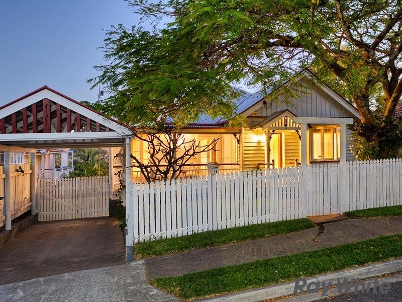 18 Aberdeen Terrace, Gordon Park QLD 4031