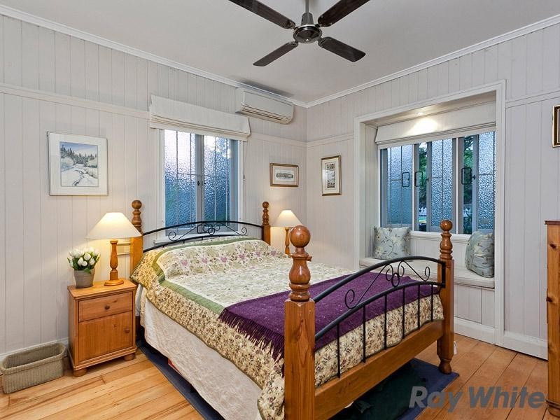 18 Aberdeen Terrace, Gordon Park QLD 4031