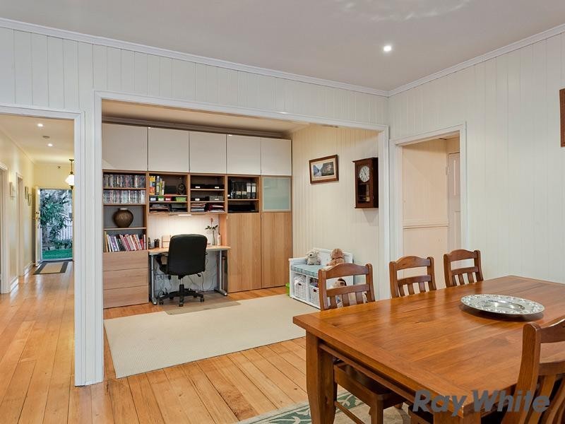 18 Aberdeen Terrace, Gordon Park QLD 4031