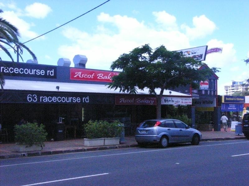 63 Racecourse Road, Hamilton QLD 4007