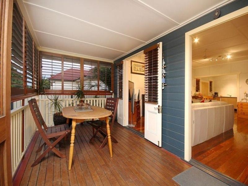 8 Harding Street, Hendra QLD 4011