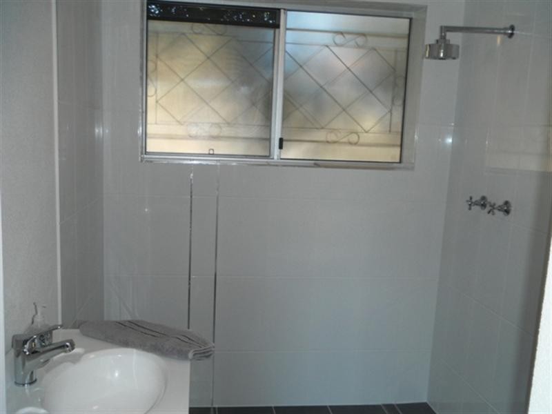 2/17 Lapraik Street, Ascot QLD 4007