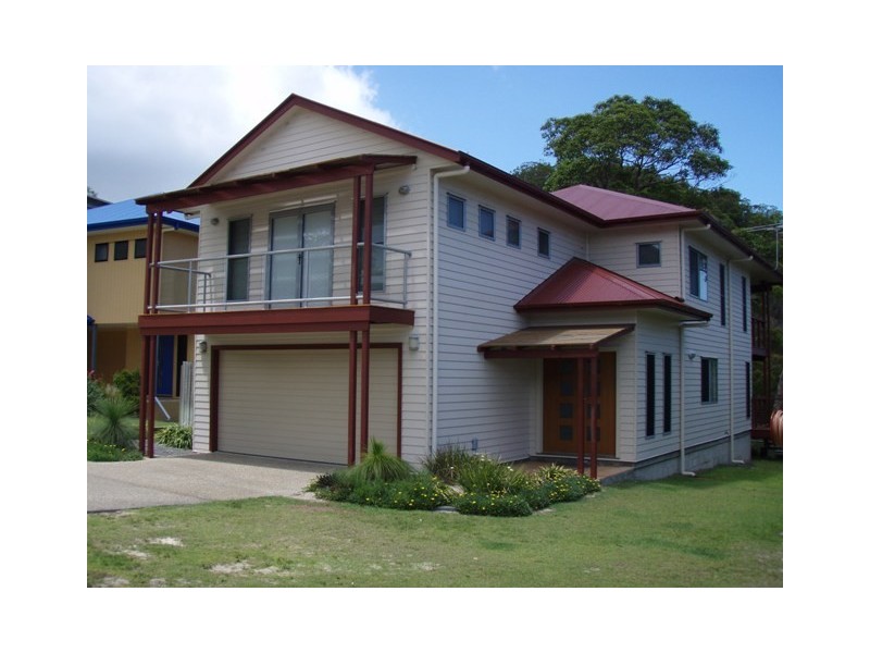 3 Nautilis Drive, Tangalooma QLD 4025