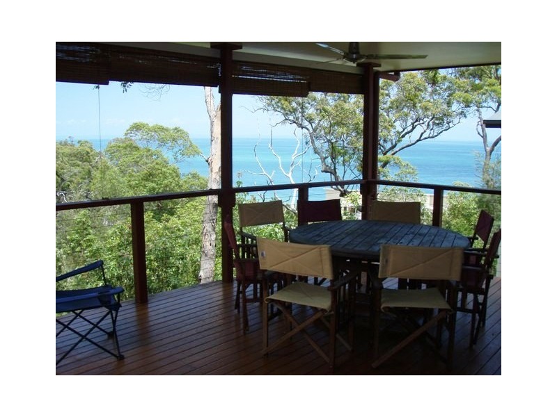 3 Nautilis Drive, Tangalooma QLD 4025