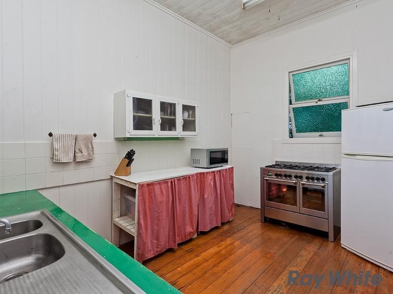 8 Ruth Street, Wilston QLD 4051