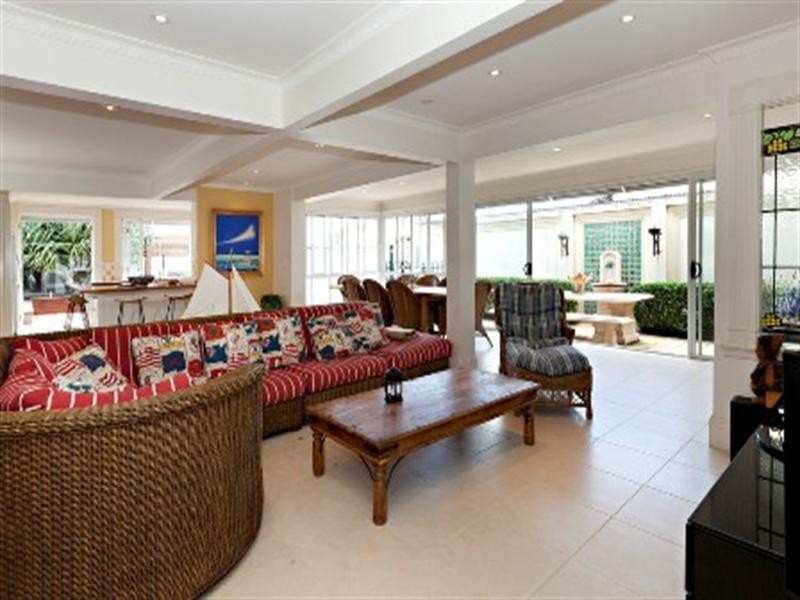 12 Florence Street, Clayfield QLD 4011