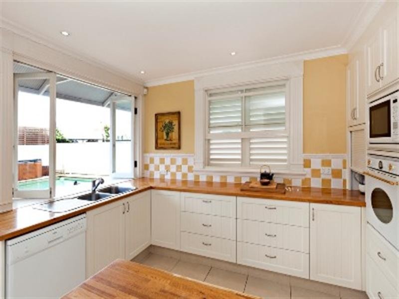 12 Florence Street, Clayfield QLD 4011