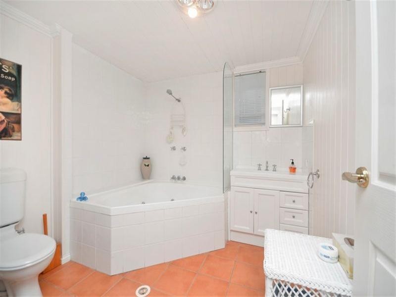 47 Jackson Street, Clayfield QLD 4011