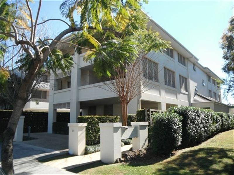 2/26 Barlow Street, Clayfield QLD 4011