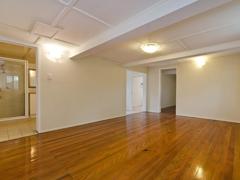 9 Balmain Street, Wooloowin QLD 4030