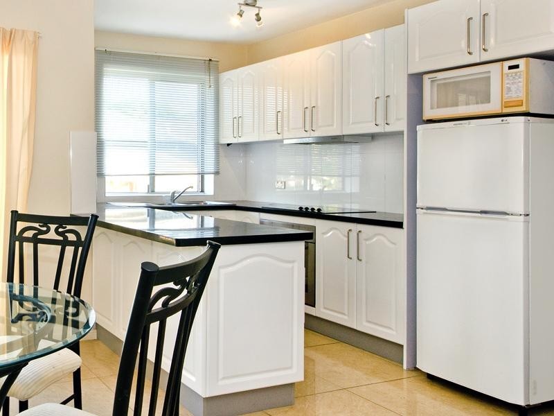 1/128 Racecourse Road, Ascot QLD 4007