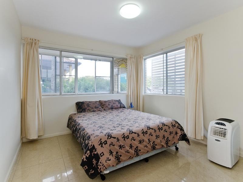1/128 Racecourse Road, Ascot QLD 4007