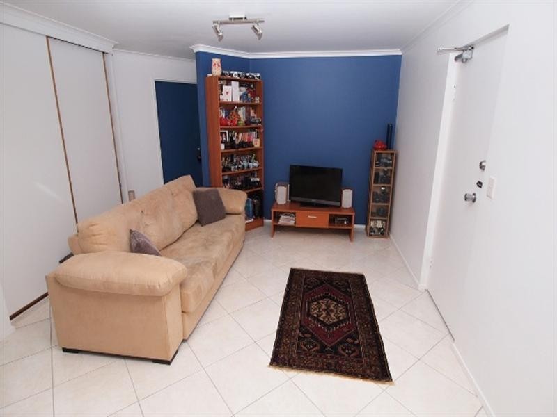 2/5 Little Street, Albion QLD 4010