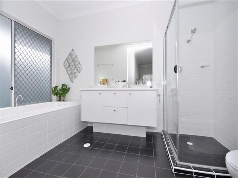 23 Wakefield Street, Albion QLD 4010