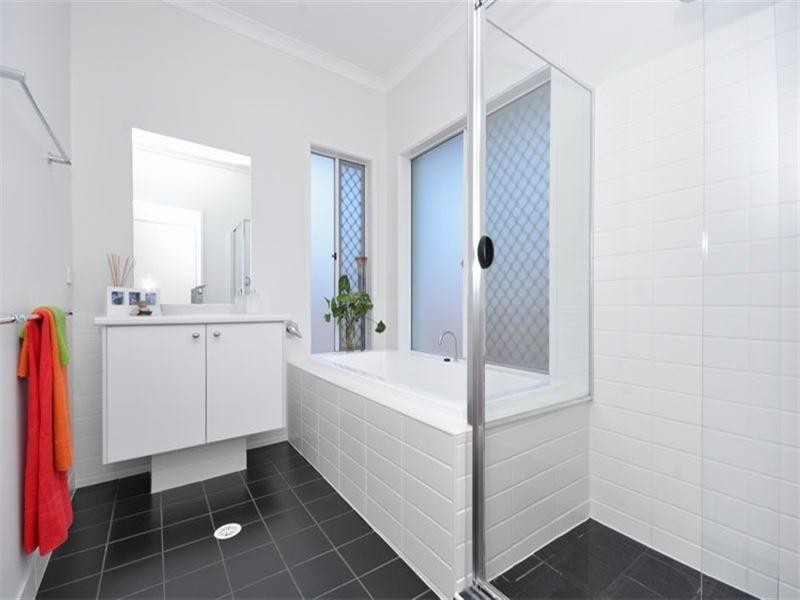 23 Wakefield Street, Albion QLD 4010