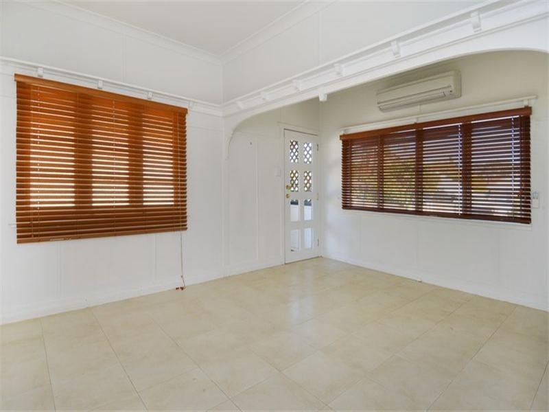 54 Day Road, Northgate QLD 4013