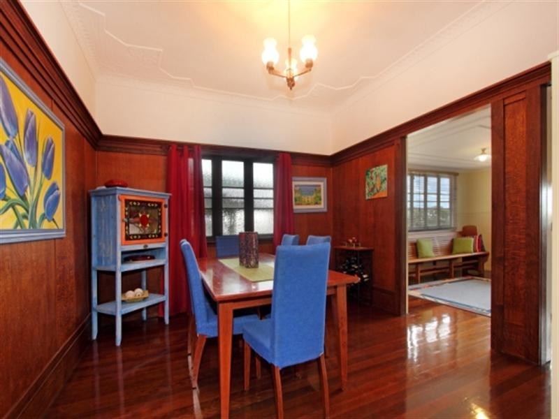 8 Bowd Parade, Wavell Heights QLD 4012