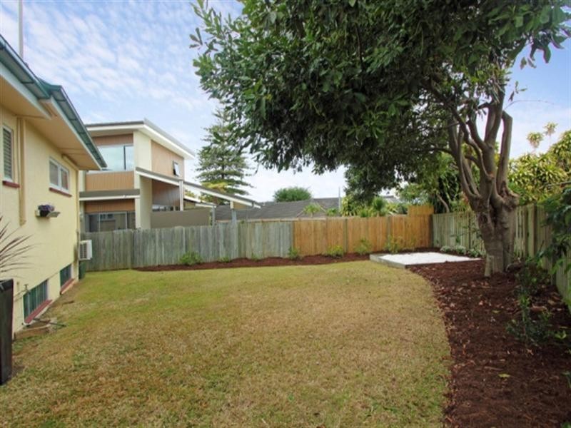 8 Bowd Parade, Wavell Heights QLD 4012