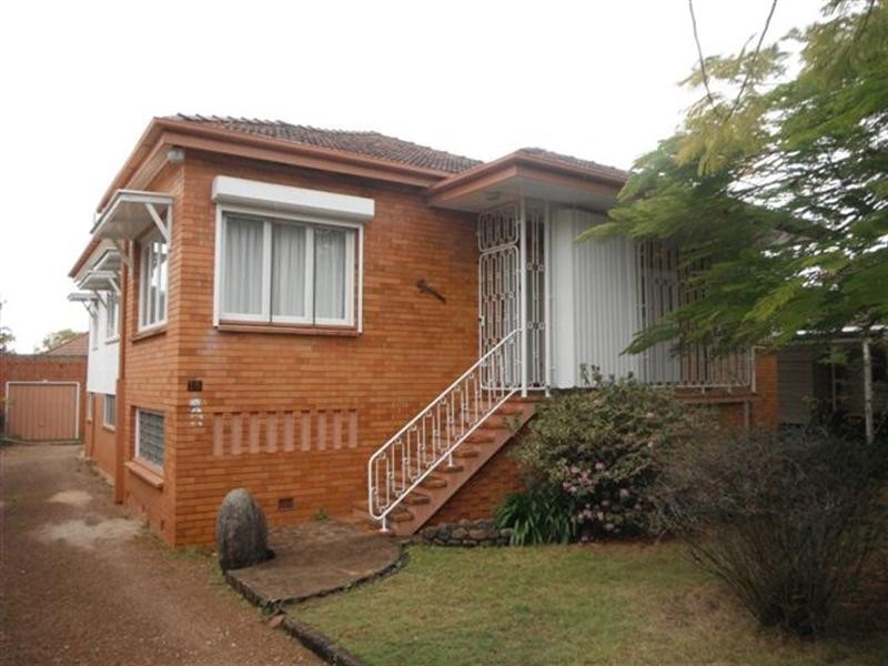 18 Henry Street, Ascot QLD 4007
