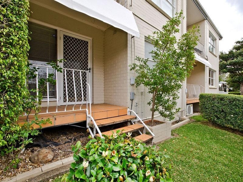 2/11 Beatrice Terrace, Ascot QLD 4007