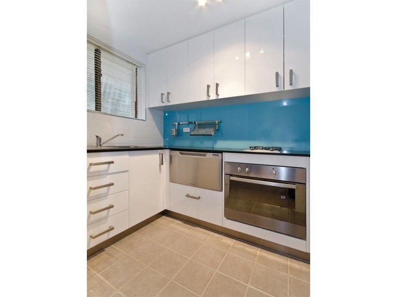 2/11 Beatrice Terrace, Ascot QLD 4007