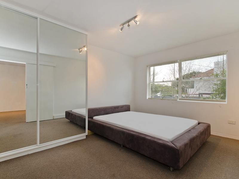 2/11 Beatrice Terrace, Ascot QLD 4007